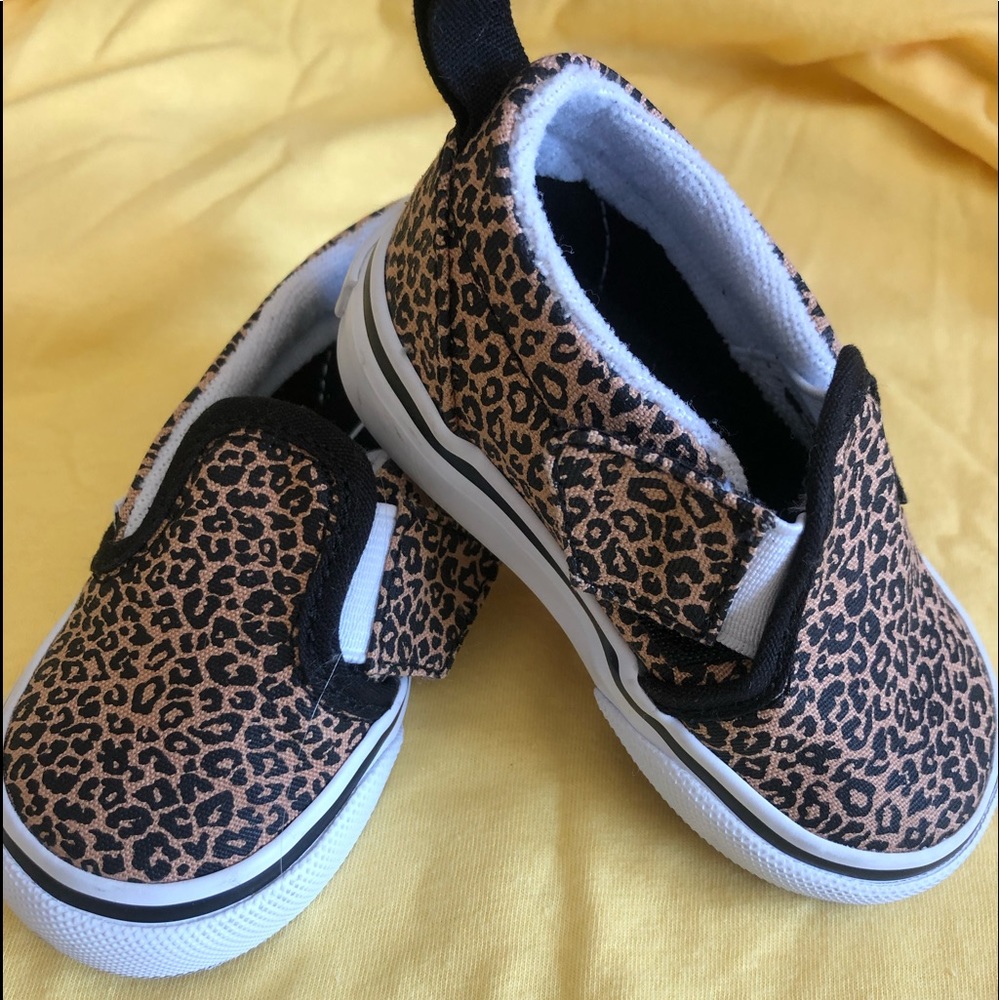 VANS slip on Toddler size 4.